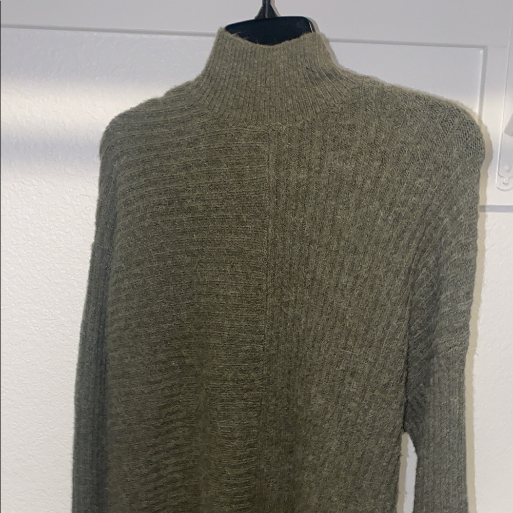 Green turtleneck